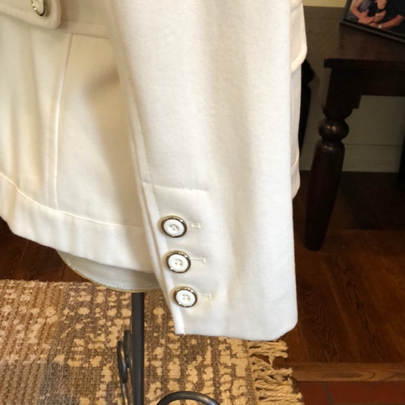 Tan jacket - Picture 3 of 6